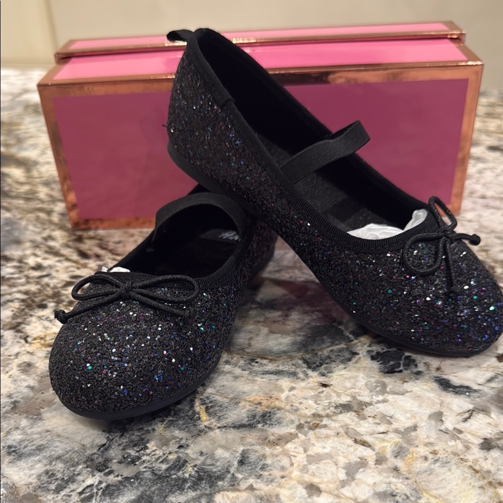 H&M Black Dress Shoes with Elegant Bow Detail